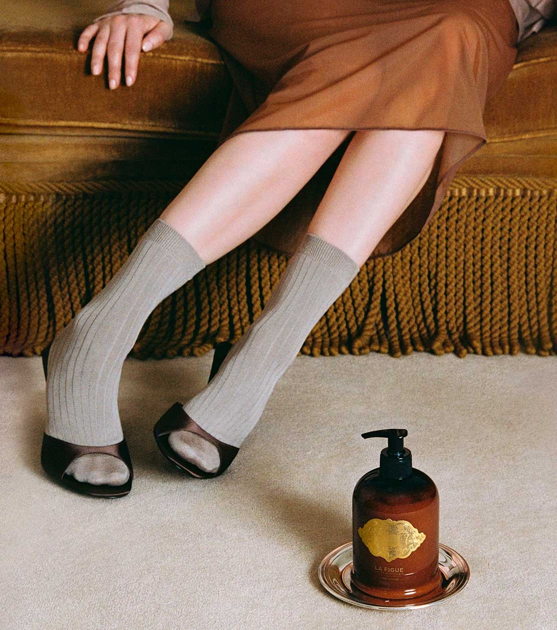 CAROUSEL_03_1110X1256 (3).jpg